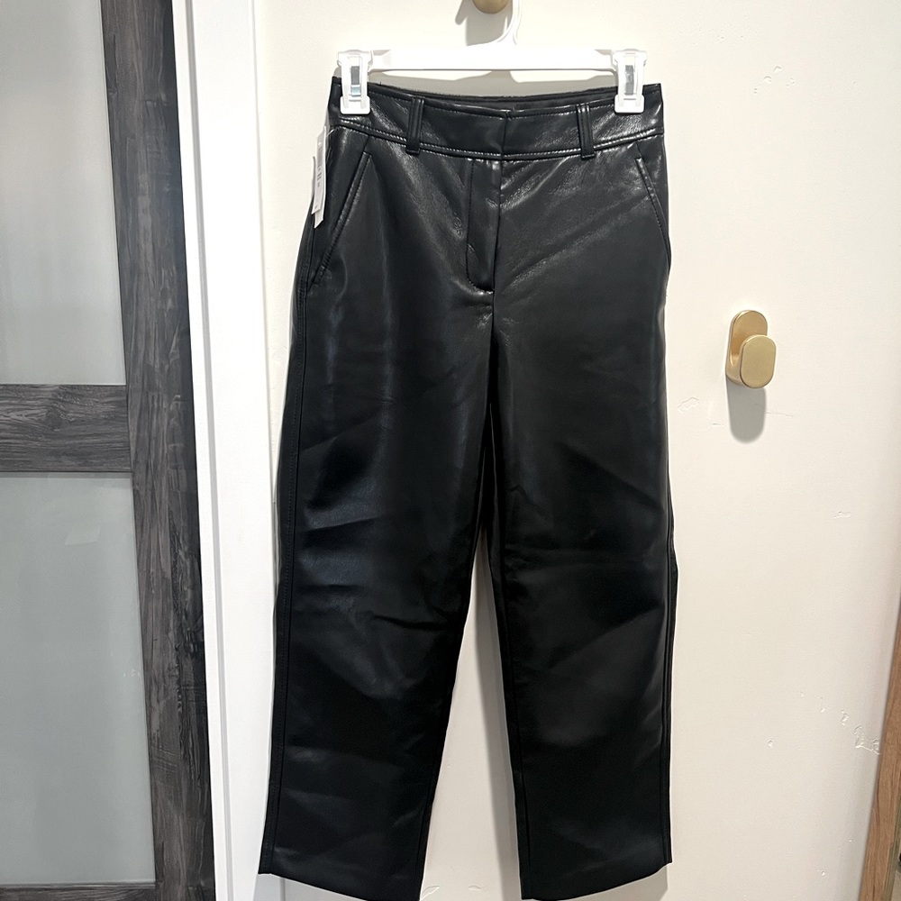 Aritzia Babaton Cropped Straight Leg Leather Pants Size 0